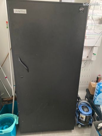 Cave a vin de veillissement