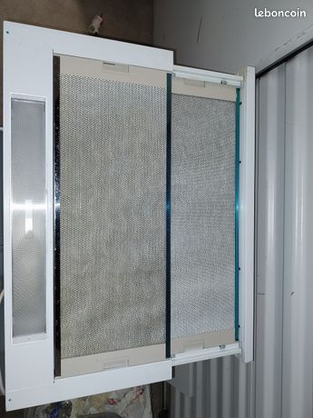 Cède cette belle hotte COOKE et LEWIS