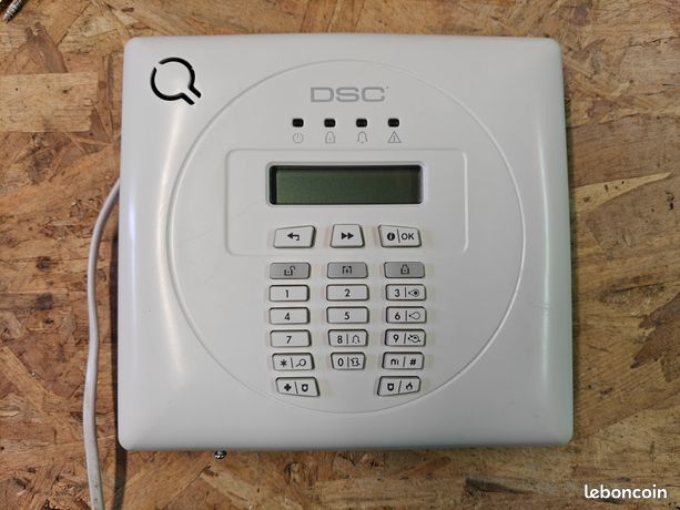 Centrale d'alarme DSC WP8010 FR