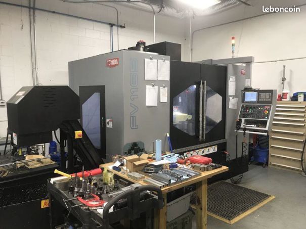 Centre d'usinage vertical 3 axes TOYODA FV 1165