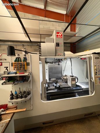 Centre d'usinage vertical 3 axes HAAS VF-3