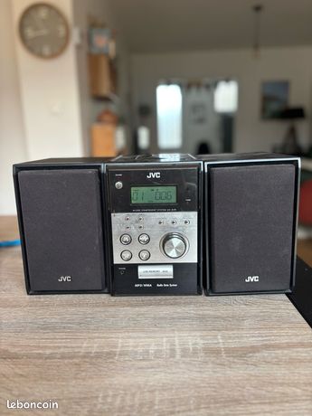 Chaine Hifi JVC lecteur CD