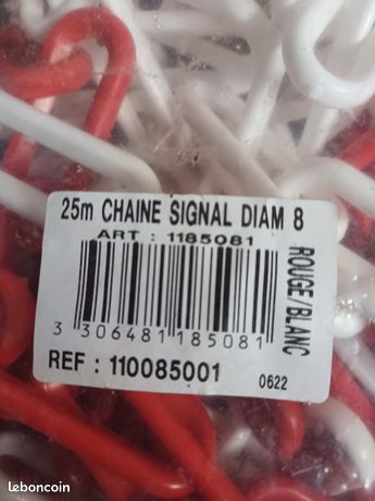 Chaine rouge blanc
