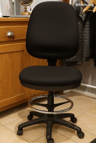 Chaise de bureau ergonomique état neuf idéale étudiant ou télétravail