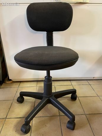 Chaise de bureau noire