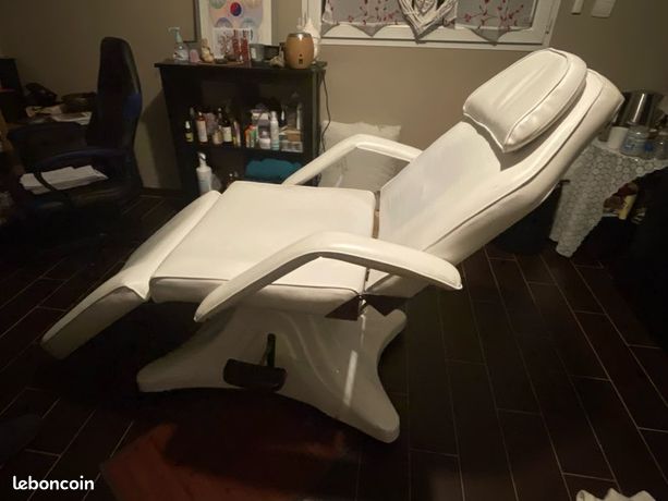 Chaise de Massage / Soins / tatouages
