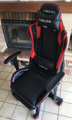 Chaise ergonomique de bureau et gaming avec repose-pied