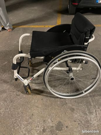 Chaise handicapé de compétition