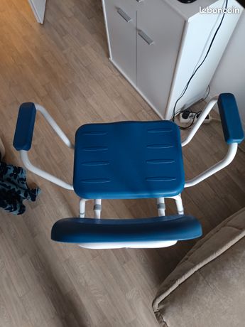 Chaise haute de douche ou de cuisine