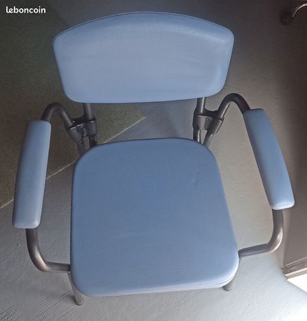 Chaise percée - toilettes autonome