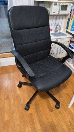 Chaise pivotante IKEA - bon état