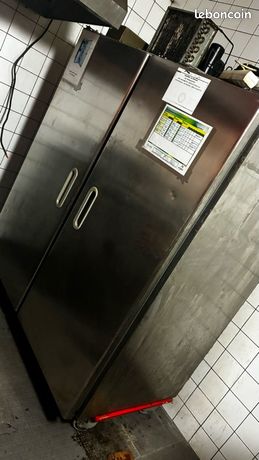 Chambre froid 2 porte professionnelles inox et un une porte