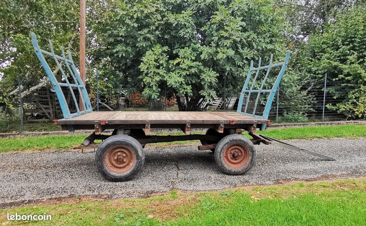 Char à foin / noix échelles et ridelles bois