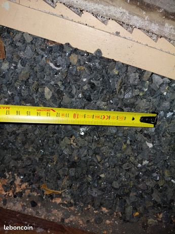Charbon anthracite ancien en vrac petit calibre haute valeur calorifique