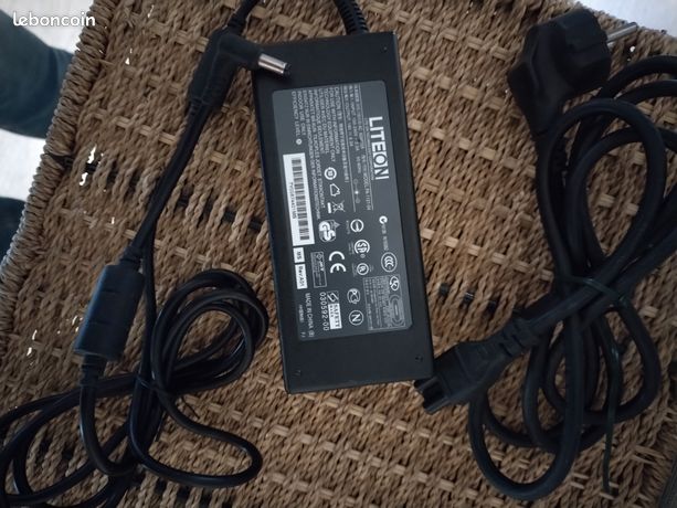 Chargeur alimentation pour pc 19v