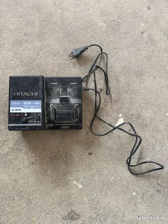 Chargeur de batteries Hitachi