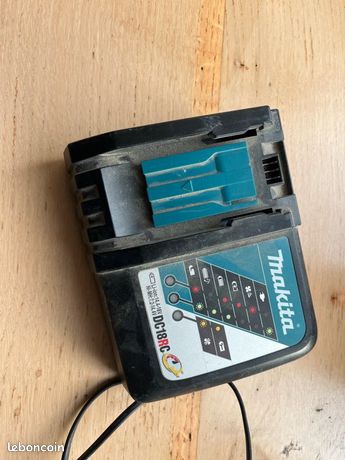 Chargeur makita