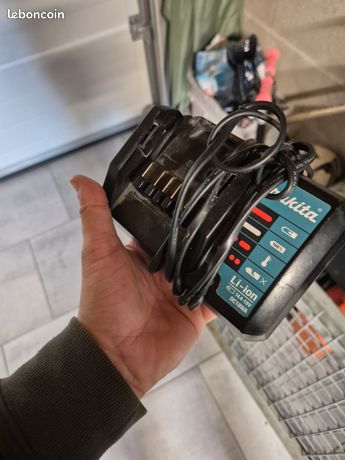 Chargeur makita