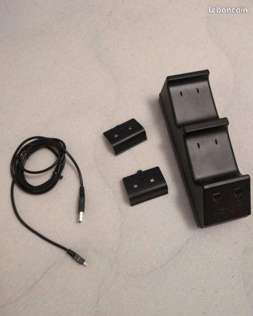 Chargeur manette Xbox avec 2 batteries