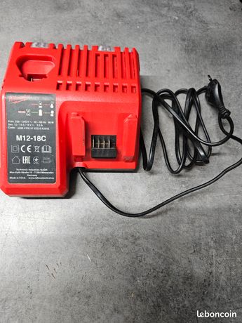 Chargeur milwaukee 18v