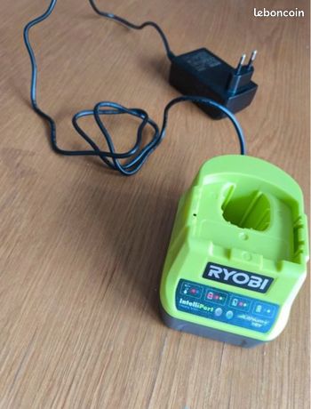 Chargeur Ryobi