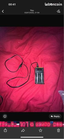 Chargeur universel LCD pour accus Li-ion / Ni-MH / Ni-Cd 2 slots