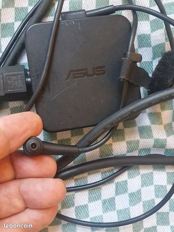 Chargeur Asus 65W, 4.5mm * 3.0mm Avec broche centrale à l'intérieur