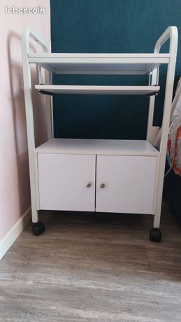 Chariot à roulettes