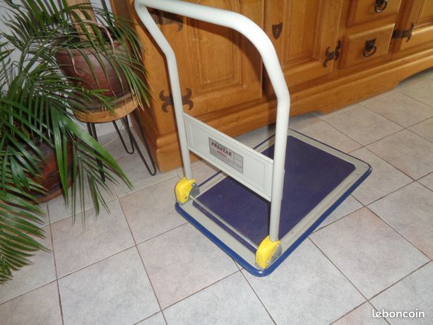 Chariot de manutention