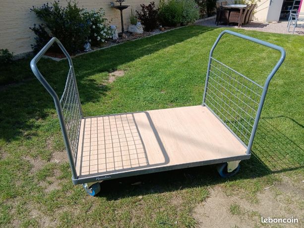 Chariot de manutention