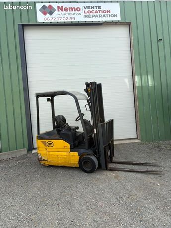 Chariot élévateur électrique OM XE18