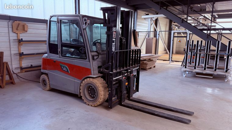 Chariot élévateur frontal électrique HELI CPD50 Li-ION