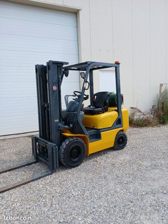 Chariot elevateur Komatsu FG 18 Triplex carburation gaz