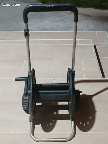 Chariot enrouleur de tuyau d arrosage claber