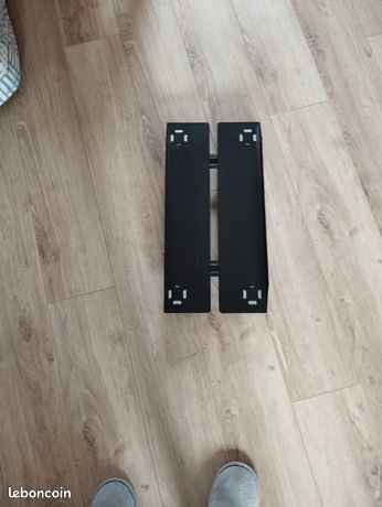 Chariot roulette pour pose centrale informatique