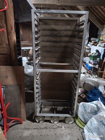 Chariots inox pour boulangerie