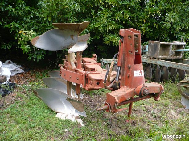 Charrue gregoire besson