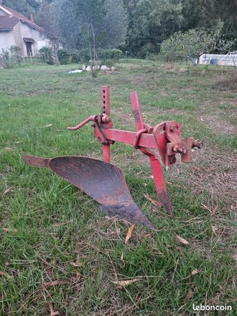 Charrue motoculteur