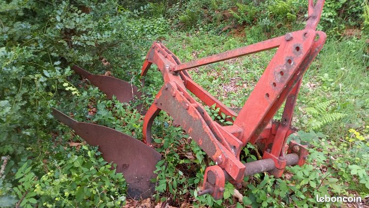 Charrue planche 2 socs