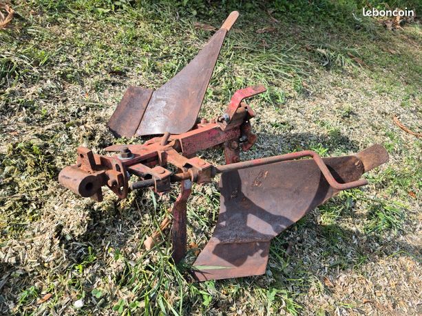 Charrue reversible motoculteur