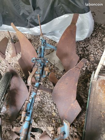 Charrues pour motoculteur ou micro tracteur