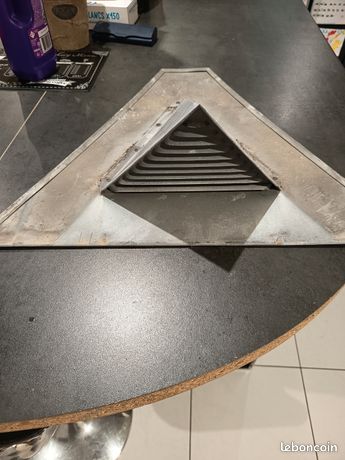 Chatière triangulaire zinc pour ardoise