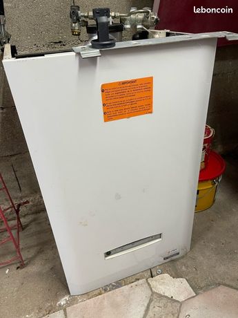 Chaudière à gaz ventouse Frisquet type VTM-E 25Kw