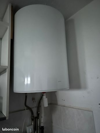 Chauffe eau 100l anode en titane quasi neuf