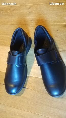 Chaussures Chut pour Homme de Marque ADOUR neuves