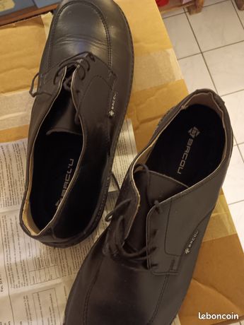Chaussures de securite neuves t.47