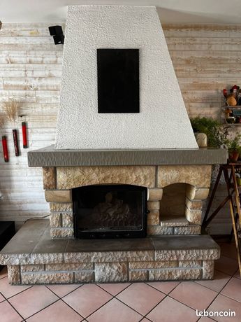Cheminée avec insert