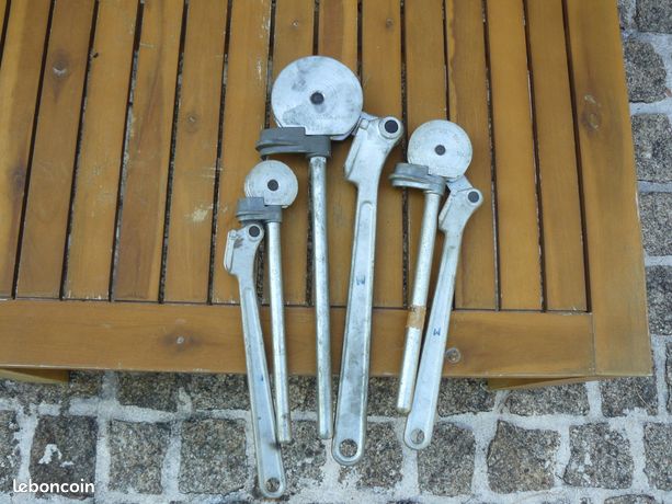 Cintreuse plomberie Virax