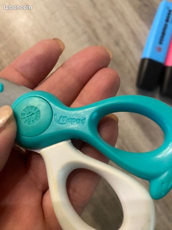 Ciseau pour maternelle fourniture scolaire