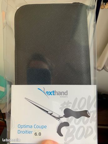 Ciseaux de coiffeur ergonomique